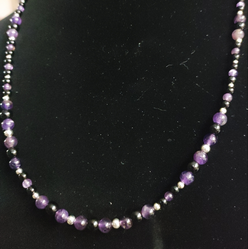 SOLD - audreys_era - Elegant Amethyst and Onyx necklace